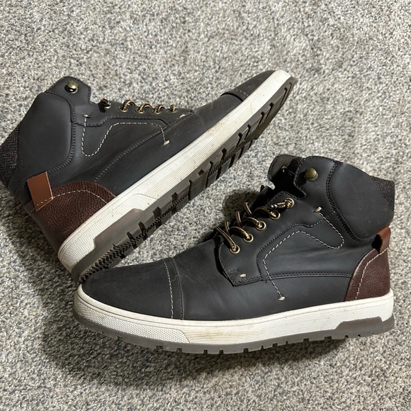 Like new stylish dress boots for men - Picture 1 of 2